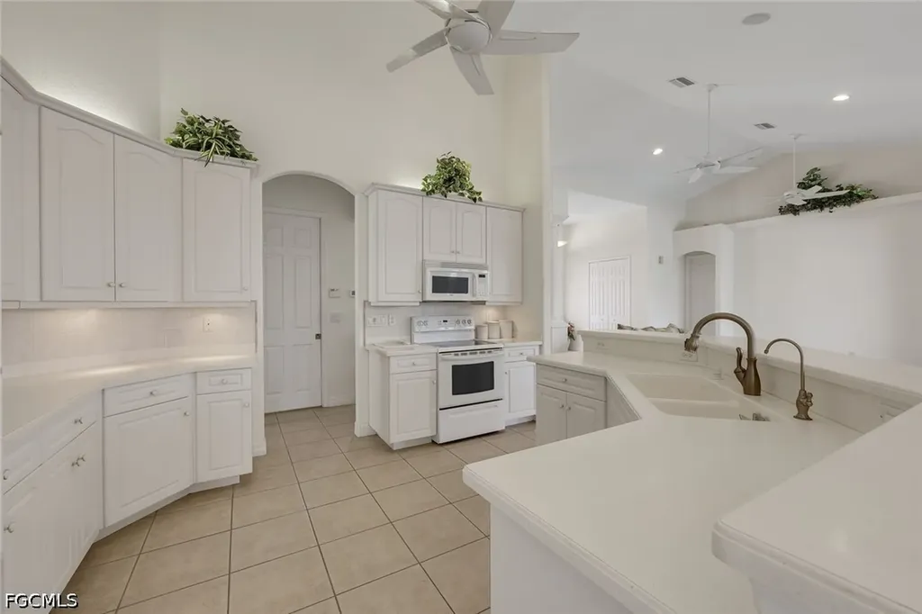 1632 Savona Parkway Cape Coral FL 33904