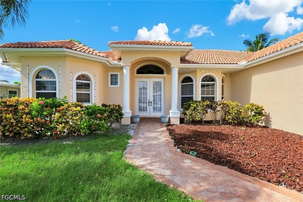 1632 Savona Parkway Cape Coral FL 33904