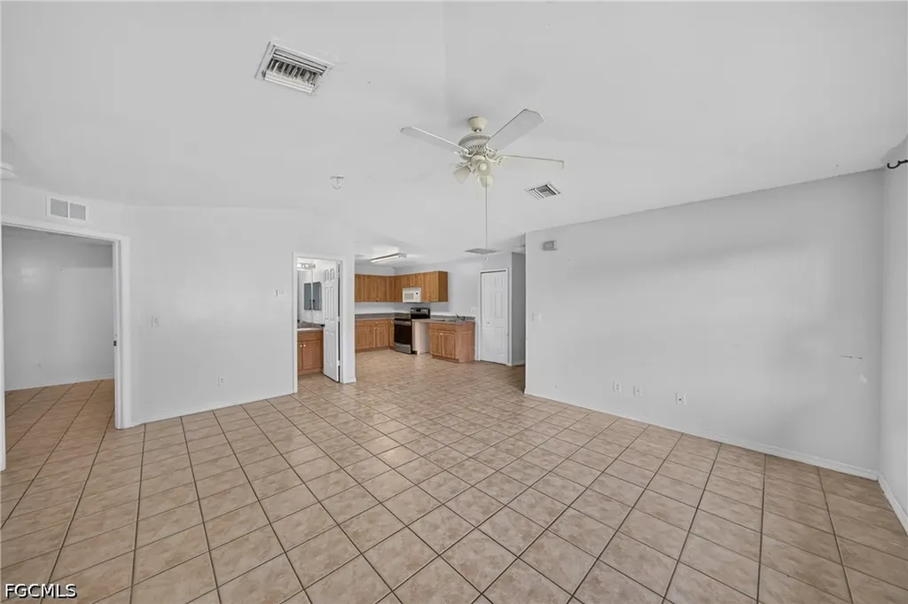 1133/1135 Gordon Avenue S Lehigh Acres FL 33973