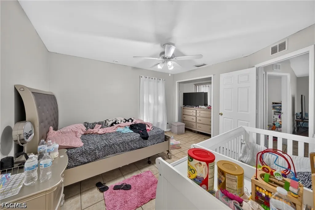 1133/1135 Gordon Avenue S Lehigh Acres FL 33973