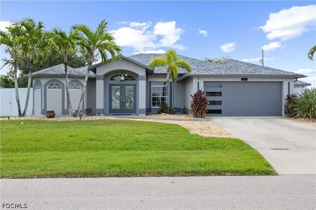 1813 SE 8th Avenue Cape Coral FL 33990