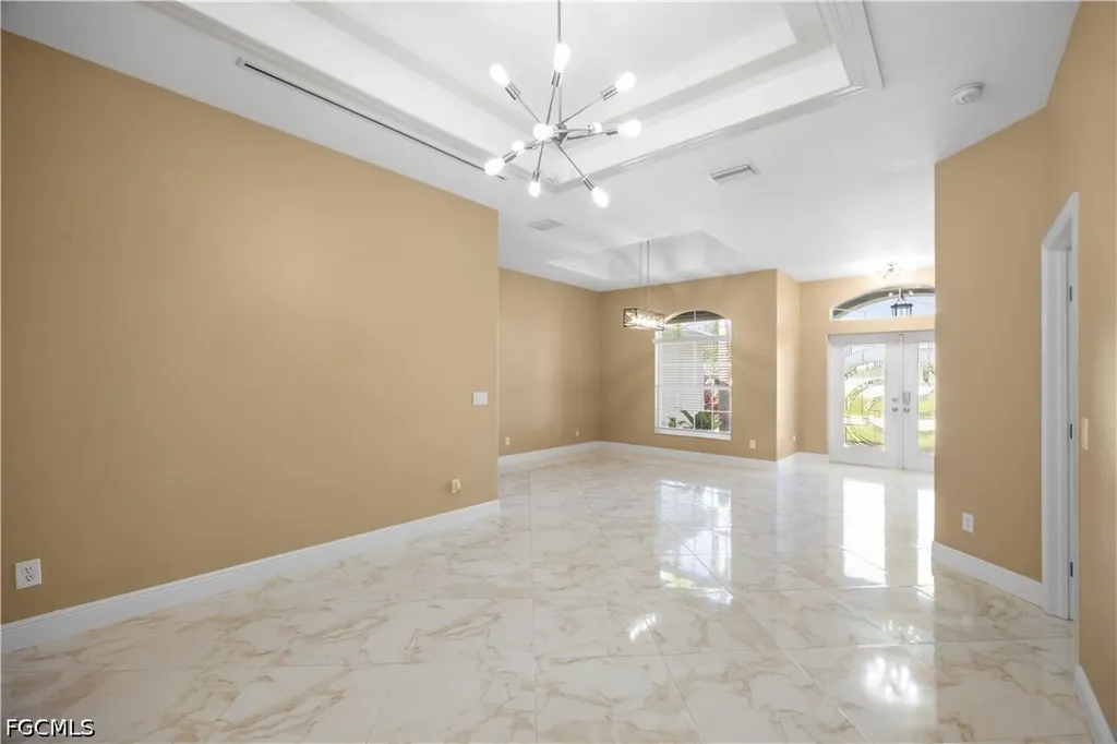 1813 SE 8th Avenue Cape Coral FL 33990