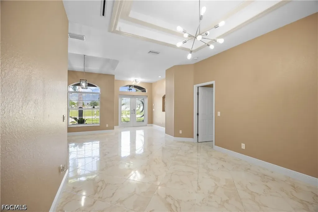 1813 SE 8th Avenue Cape Coral FL 33990