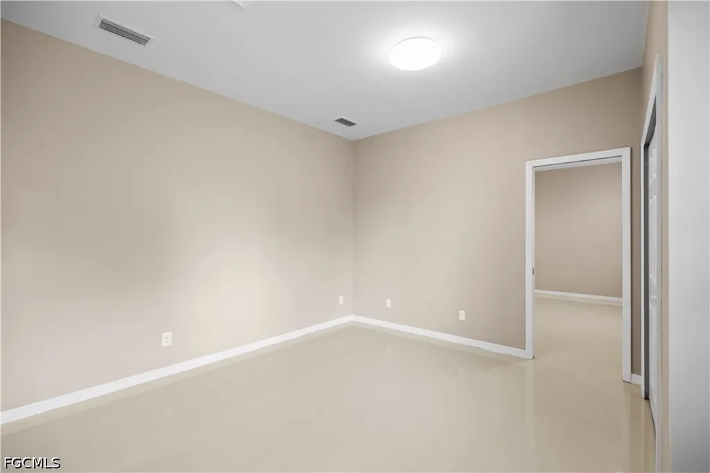 1813 SE 8th Avenue Cape Coral FL 33990