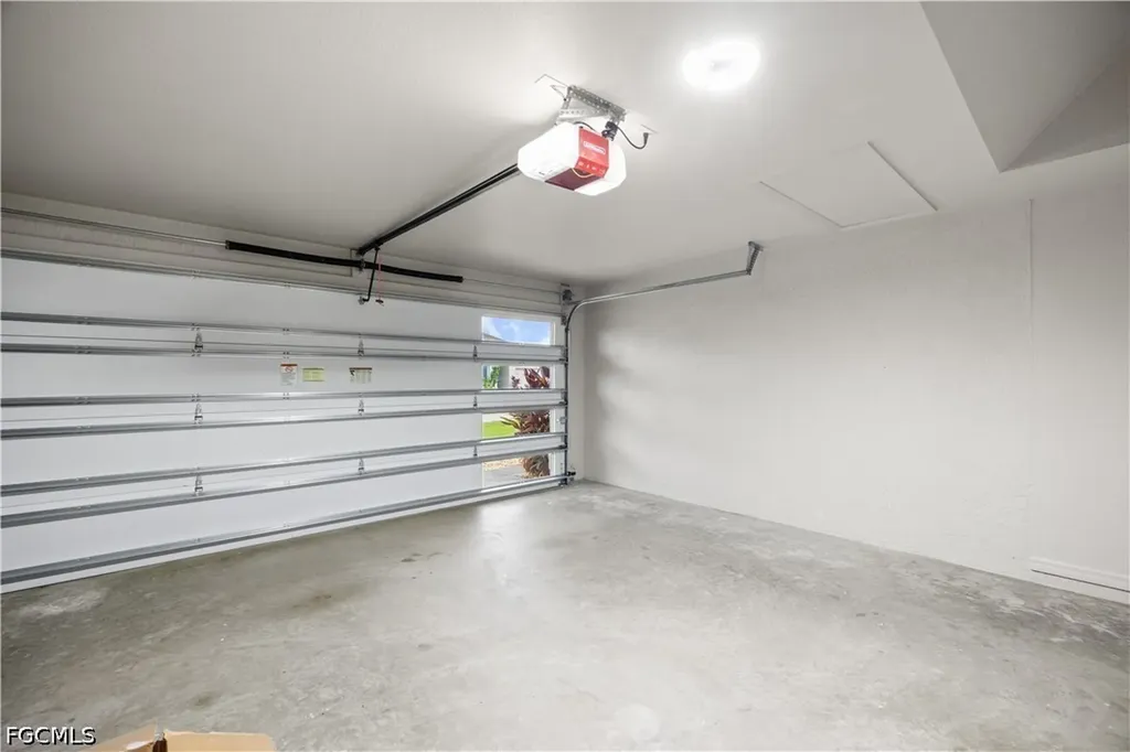 1813 SE 8th Avenue Cape Coral FL 33990