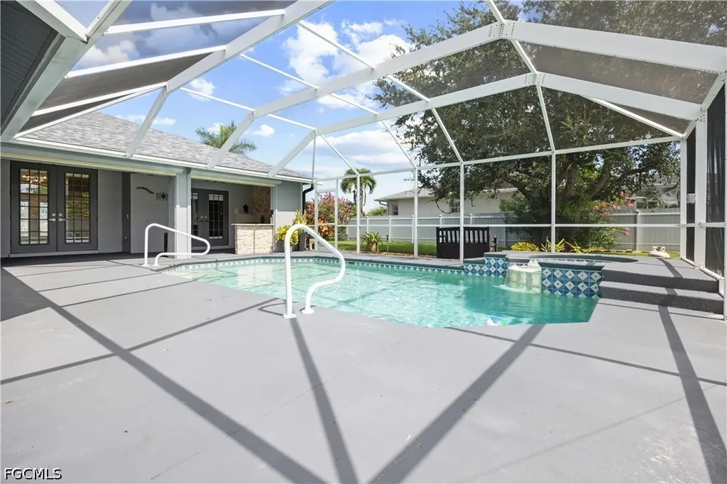 1813 SE 8th Avenue Cape Coral FL 33990