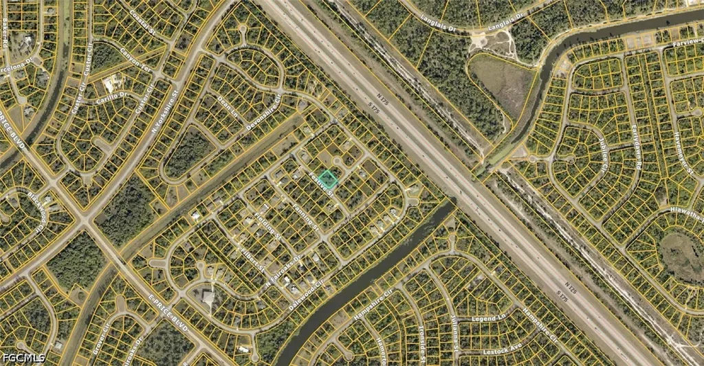 1131210313 Farr Avenue North Port FL 34288