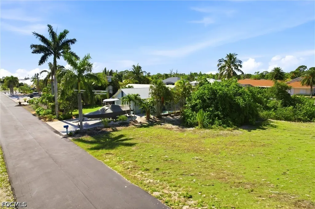 3759 Manatee Drive Manatee Bay Unrecorded Subdivision FL 33956