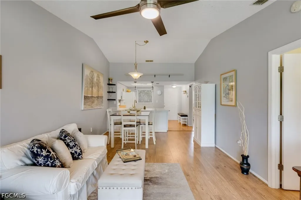 8160 Summerlin Village Circle Fort Myers FL 33919