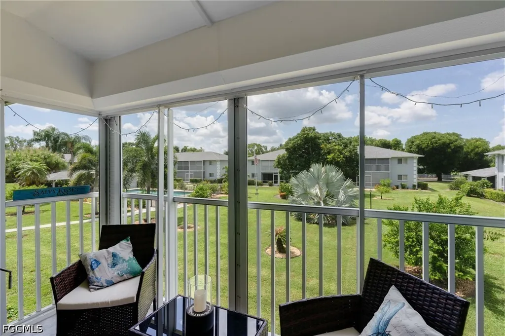 8160 Summerlin Village Circle Fort Myers FL 33919