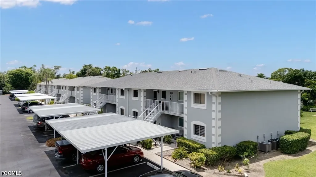 8160 Summerlin Village Circle Fort Myers FL 33919