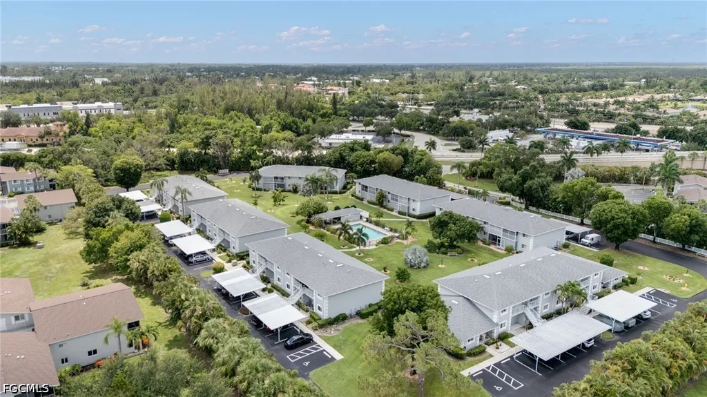 8160 Summerlin Village Circle Fort Myers FL 33919