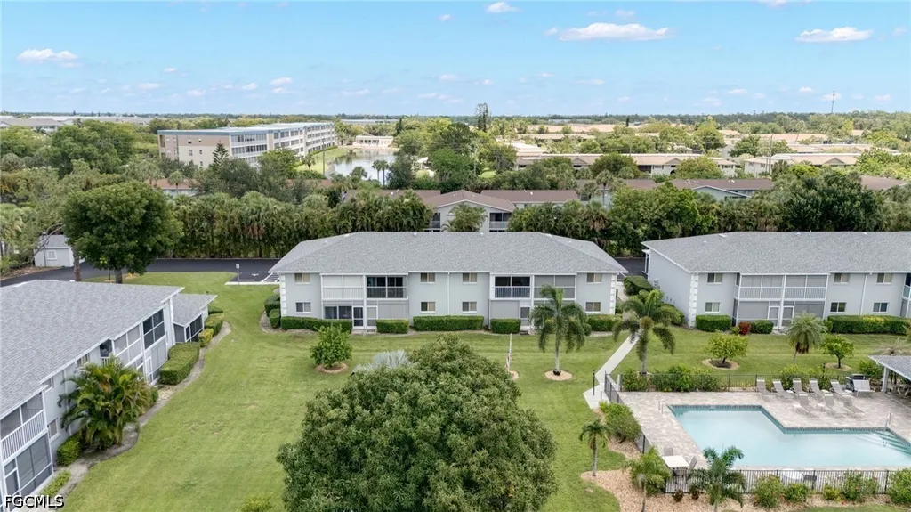 8160 Summerlin Village Circle Fort Myers FL 33919