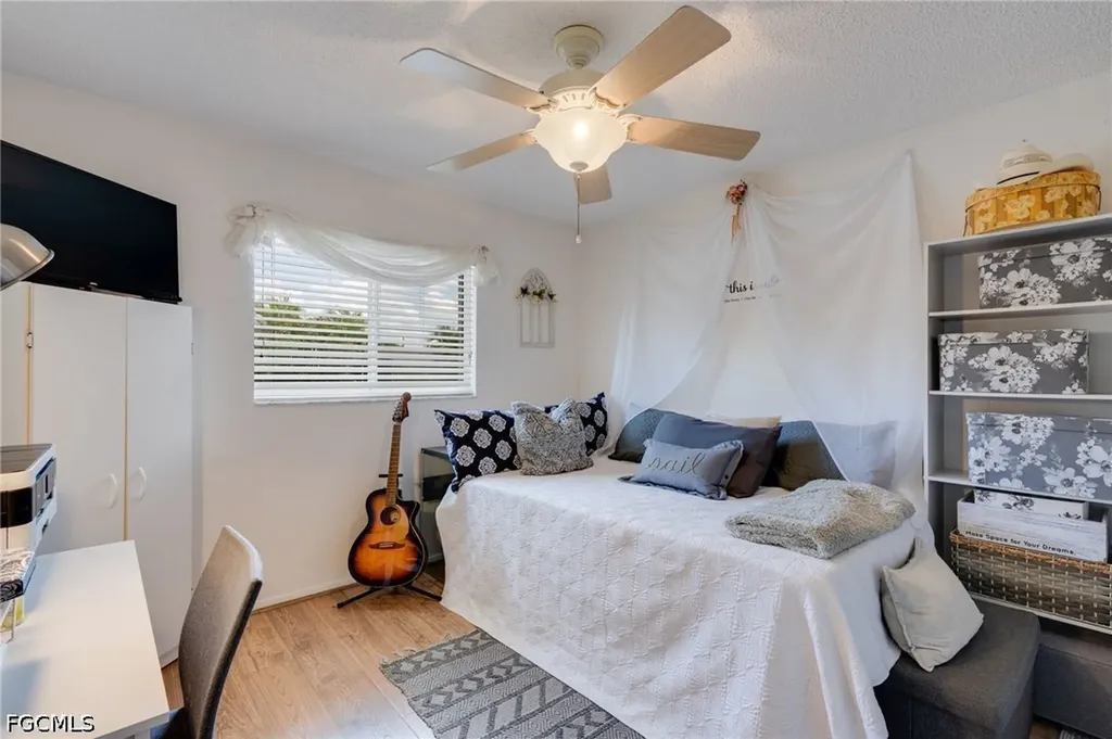 8160 Summerlin Village Circle Fort Myers FL 33919