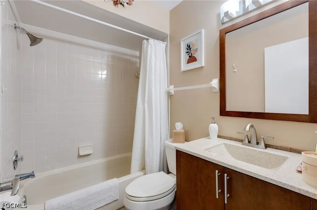 8160 Summerlin Village Circle Fort Myers FL 33919
