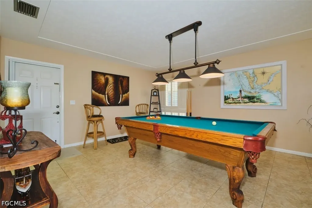 1905 SE 40th Terrace Cape Coral FL 33904