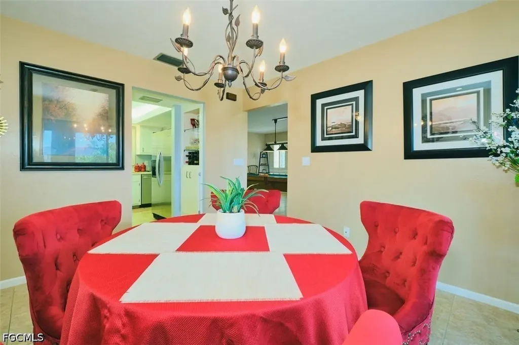 1905 SE 40th Terrace Cape Coral FL 33904