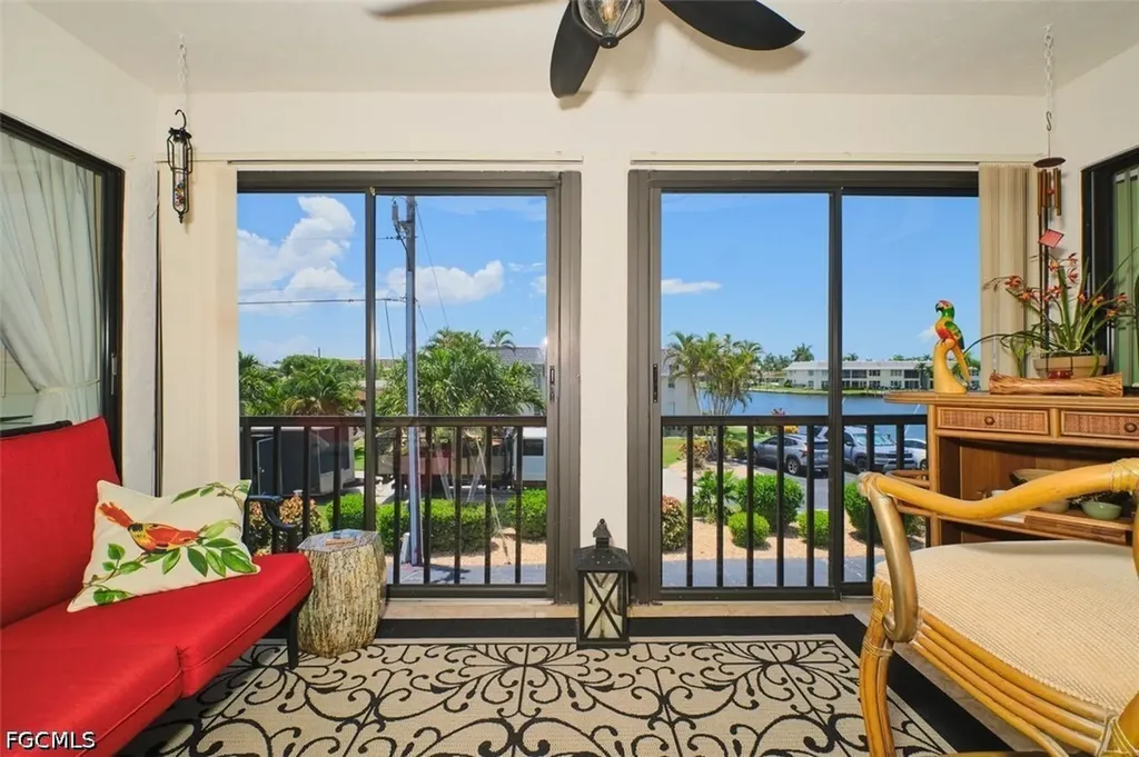 1905 SE 40th Terrace Cape Coral FL 33904