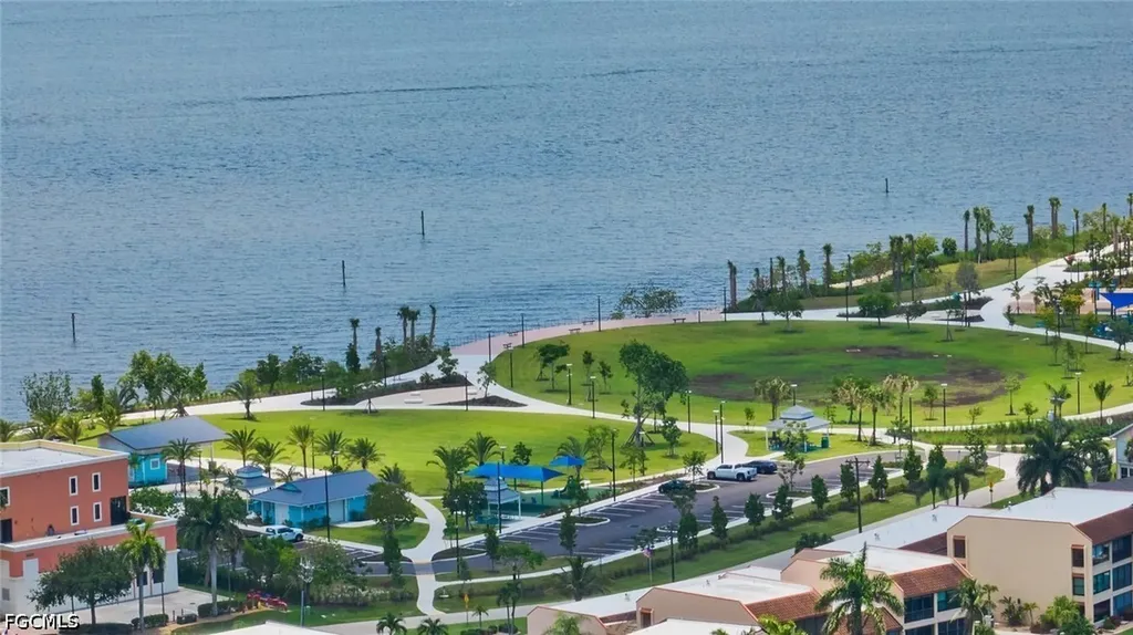 1905 SE 40th Terrace Cape Coral FL 33904
