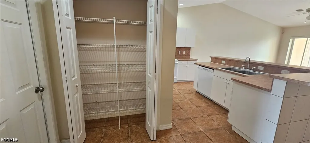 3007 SW Santa Barbara Place Cape Coral FL 33914