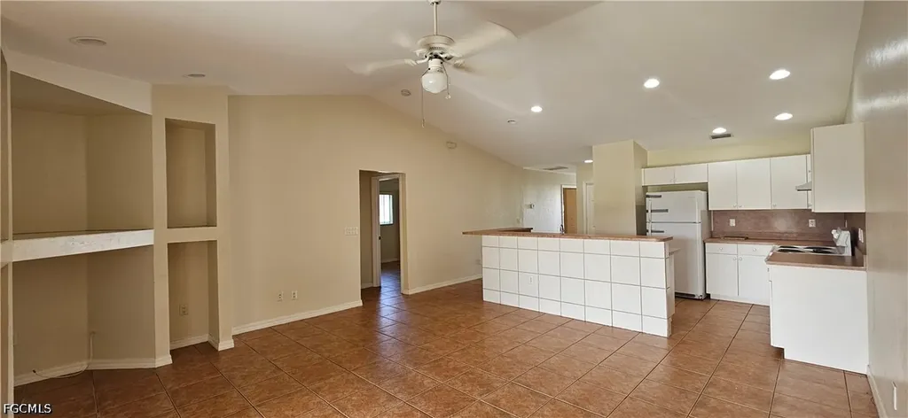 3007 SW Santa Barbara Place Cape Coral FL 33914
