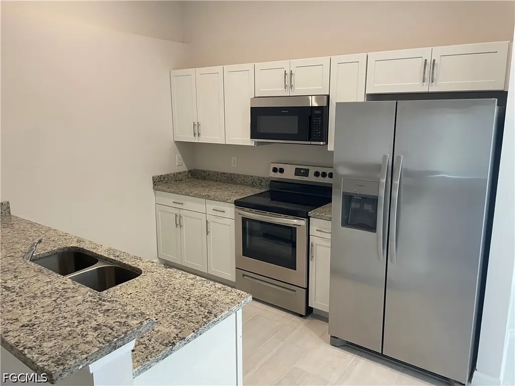 1211 SE 8th Terrace Cape Coral FL 33990