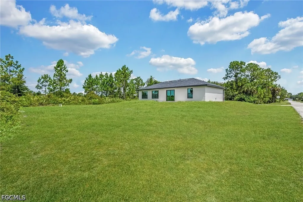 2601 48th Street W Lehigh Acres FL 33971