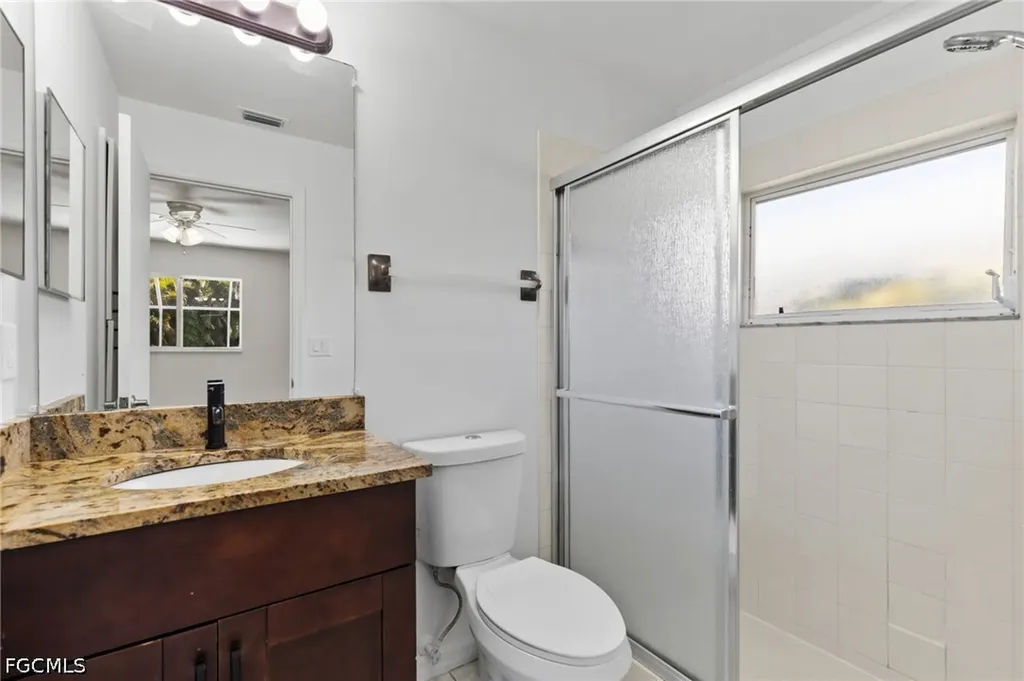 1514 NE 2nd Street Cape Coral FL 33909