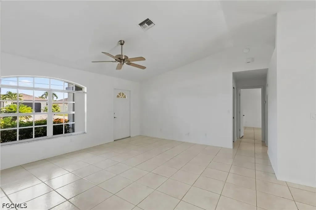 1514 NE 2nd Street Cape Coral FL 33909