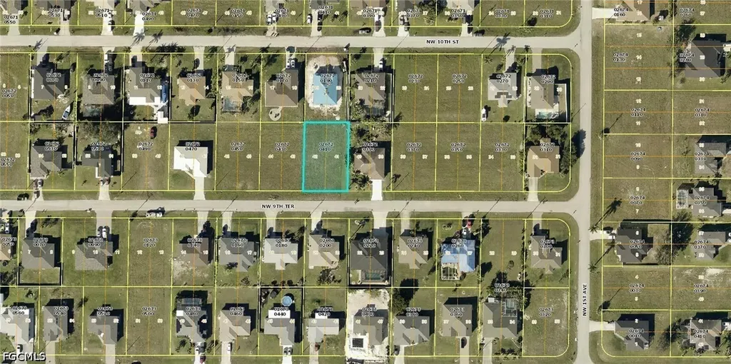 121 NW 9th Terrace Cape Coral FL 33993