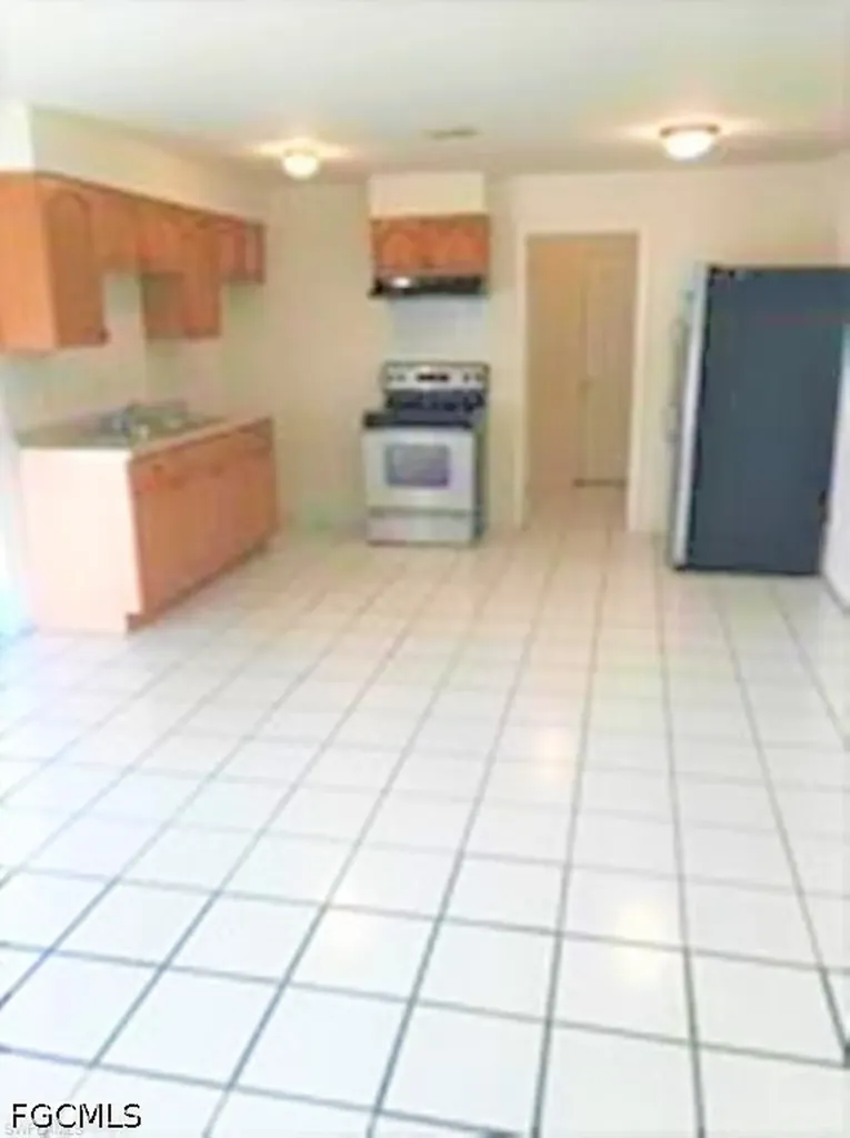 275 Hubbard Avenue North Fort Myers FL 33917