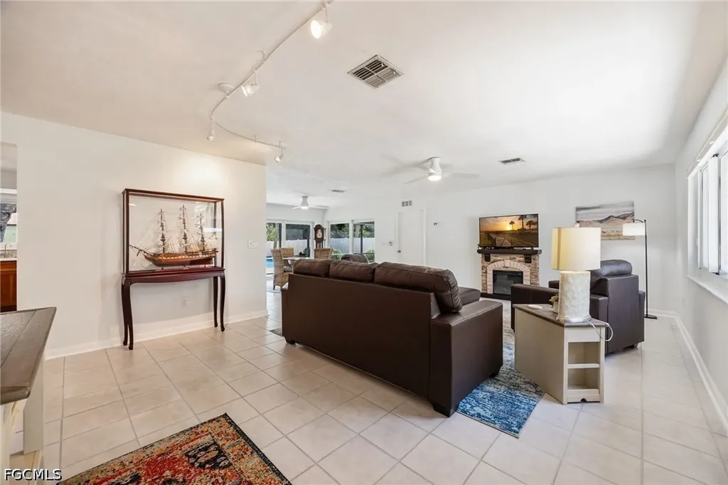 18381 Panther Trail Lane North Fort Myers FL 33917