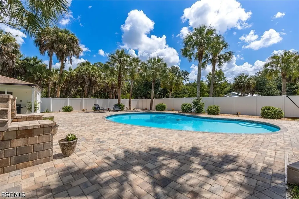 18381 Panther Trail Lane North Fort Myers FL 33917