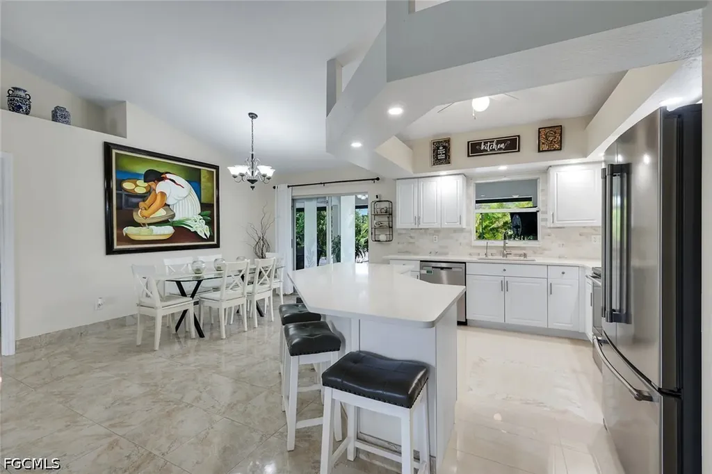 1006 NE 2nd Place Cape Coral FL 33909