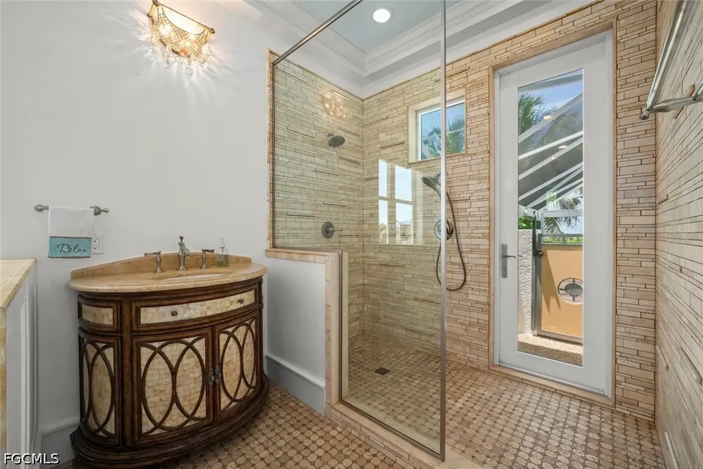 4725 Rue Belle Mer Sanibel FL 33957