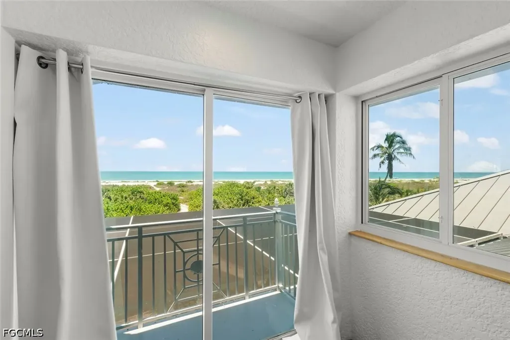 4725 Rue Belle Mer Sanibel FL 33957