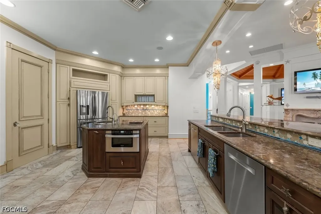 4725 Rue Belle Mer Sanibel FL 33957