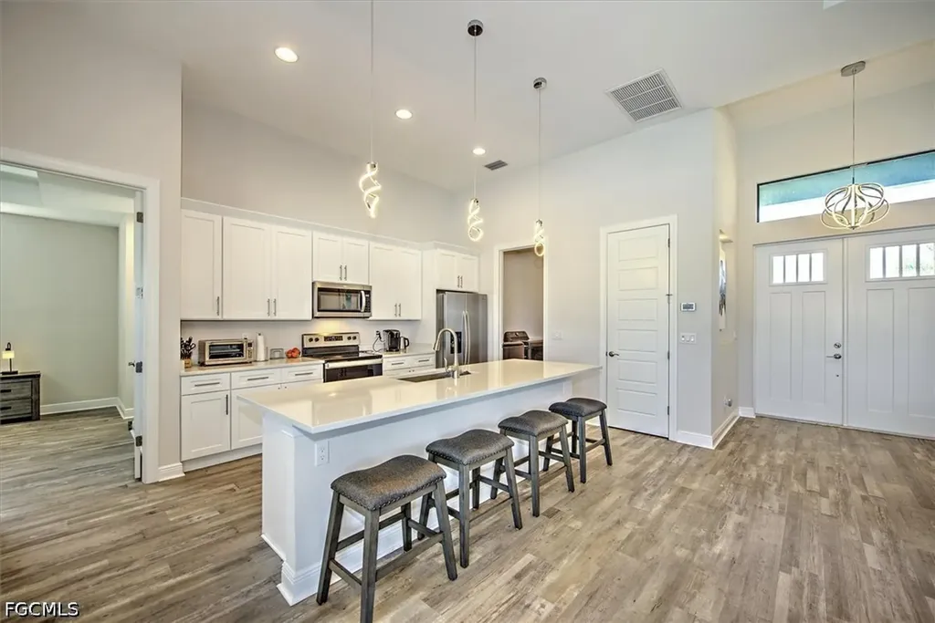 3527 SW 4th Lane Cape Coral FL 33991