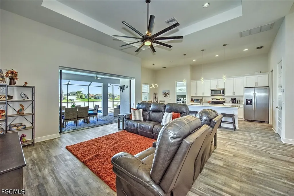 3527 SW 4th Lane Cape Coral FL 33991