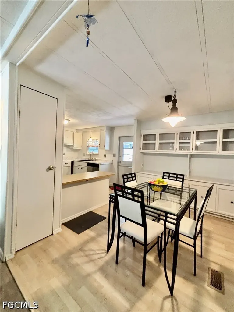 730 Knotty Pine Circle North Fort Myers FL 33917