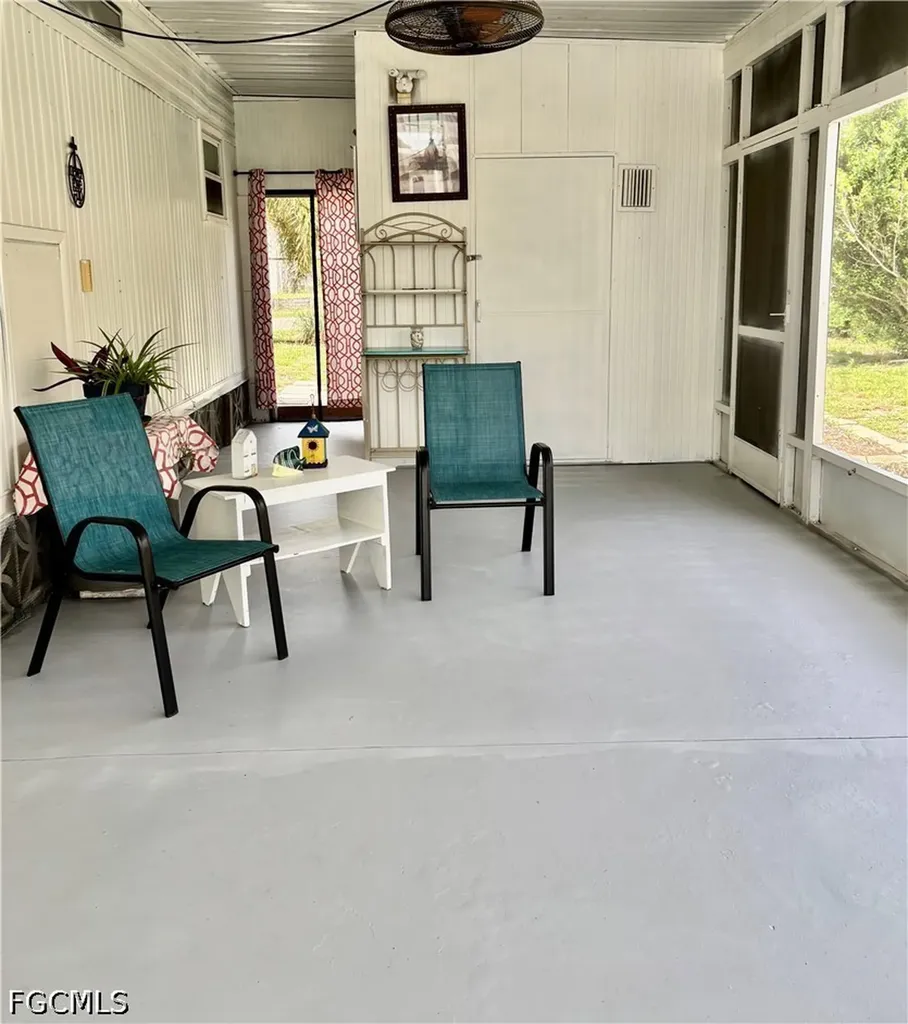730 Knotty Pine Circle North Fort Myers FL 33917