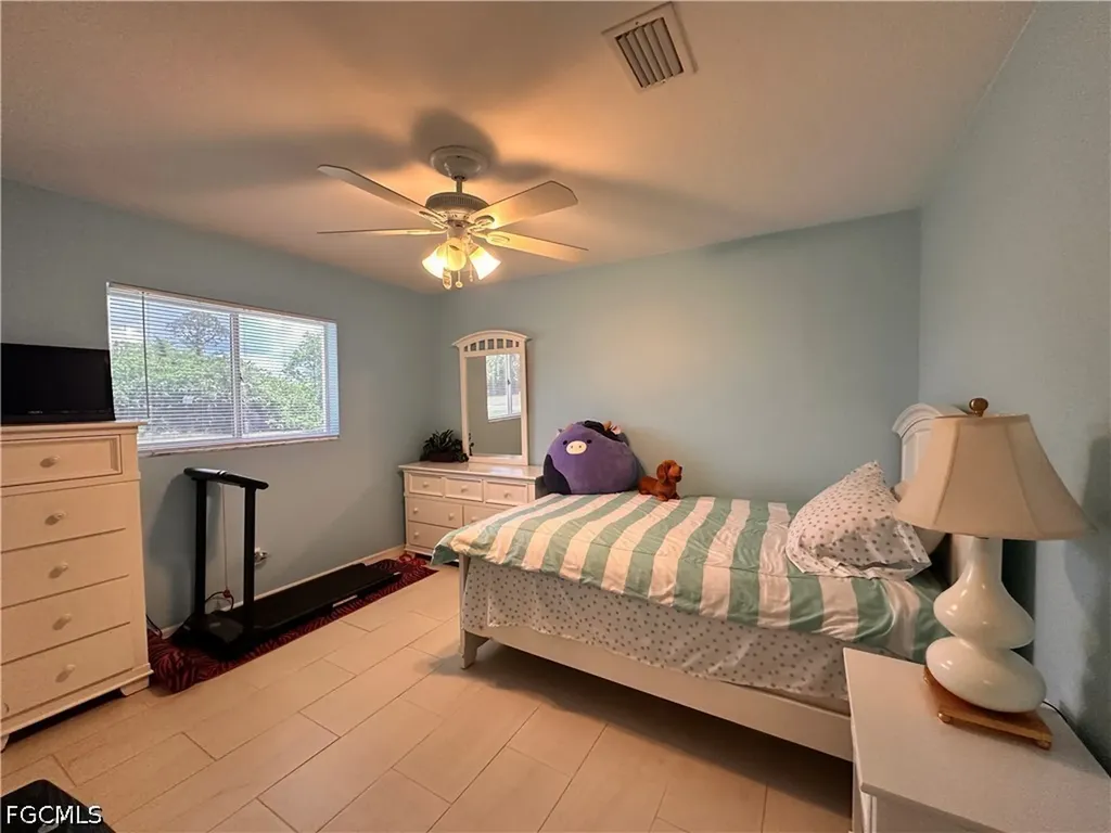 2916 Van Buren Parkway Cape Coral FL 33993