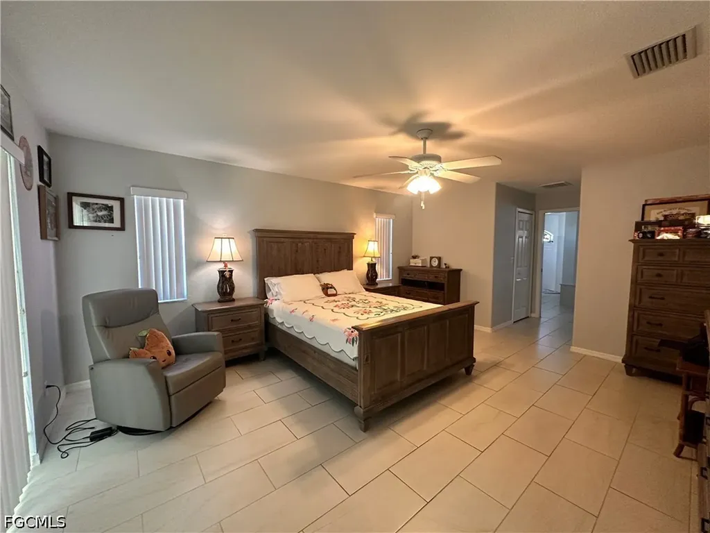 2916 Van Buren Parkway Cape Coral FL 33993
