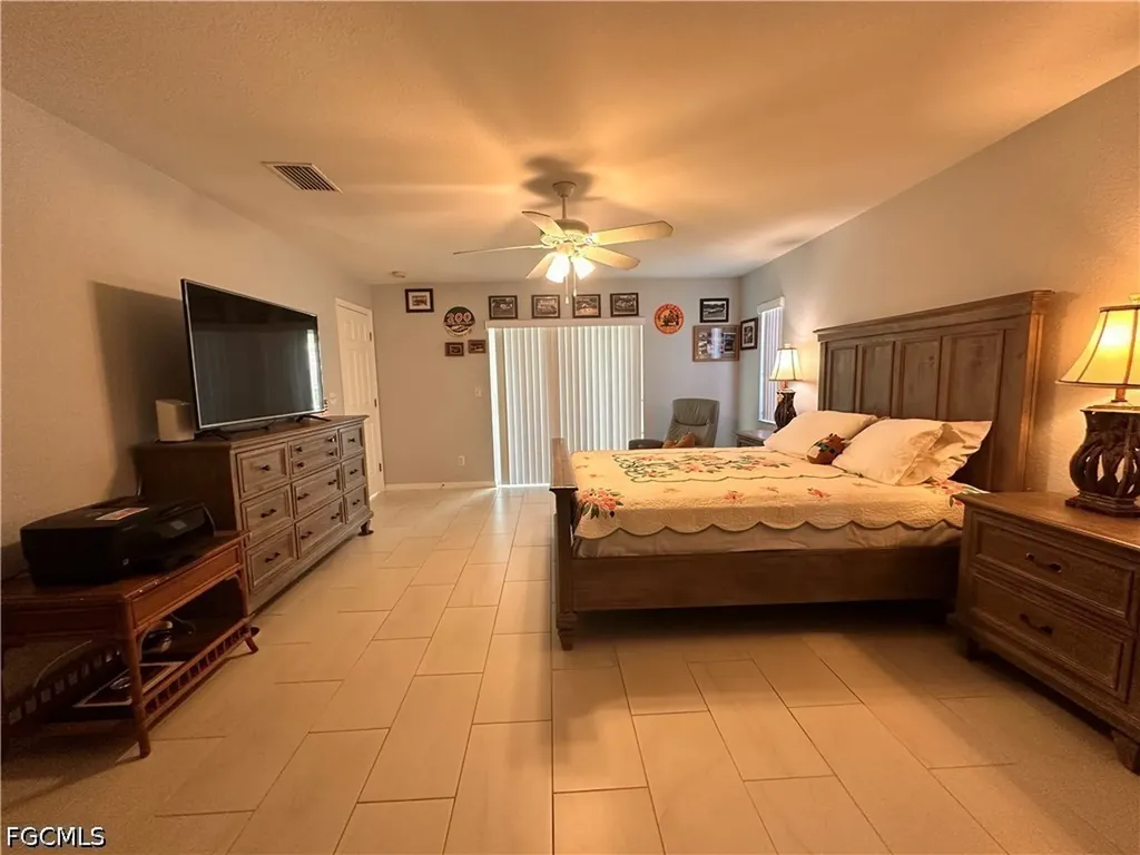 2916 Van Buren Parkway Cape Coral FL 33993