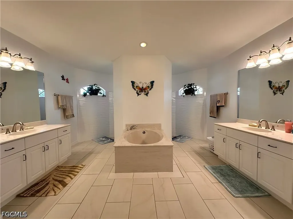 2916 Van Buren Parkway Cape Coral FL 33993