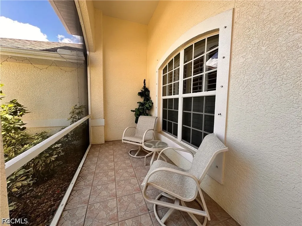 2916 Van Buren Parkway Cape Coral FL 33993
