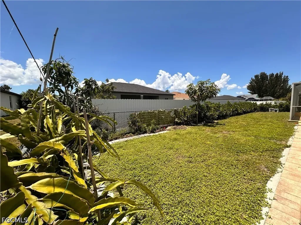 2916 Van Buren Parkway Cape Coral FL 33993