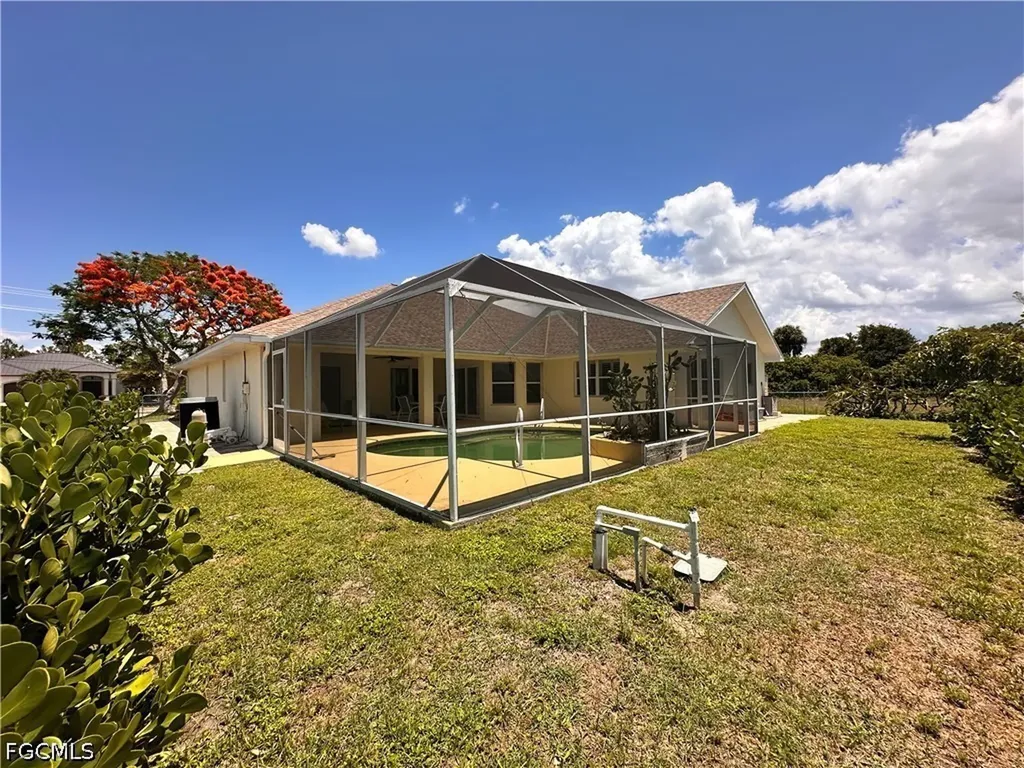 2916 Van Buren Parkway Cape Coral FL 33993