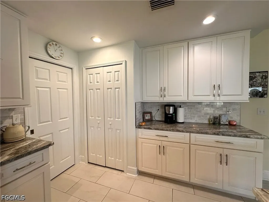 2916 Van Buren Parkway Cape Coral FL 33993