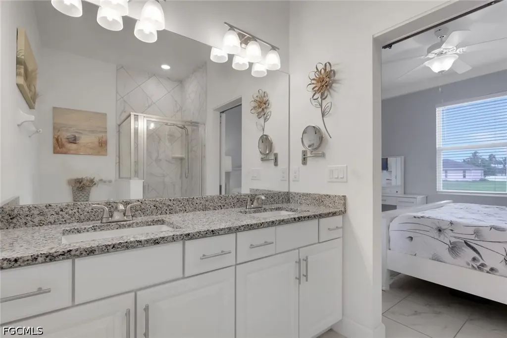 1517 NE 8th Place Cape Coral FL 33909